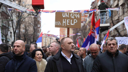 Serbët protestojnë sot në veri