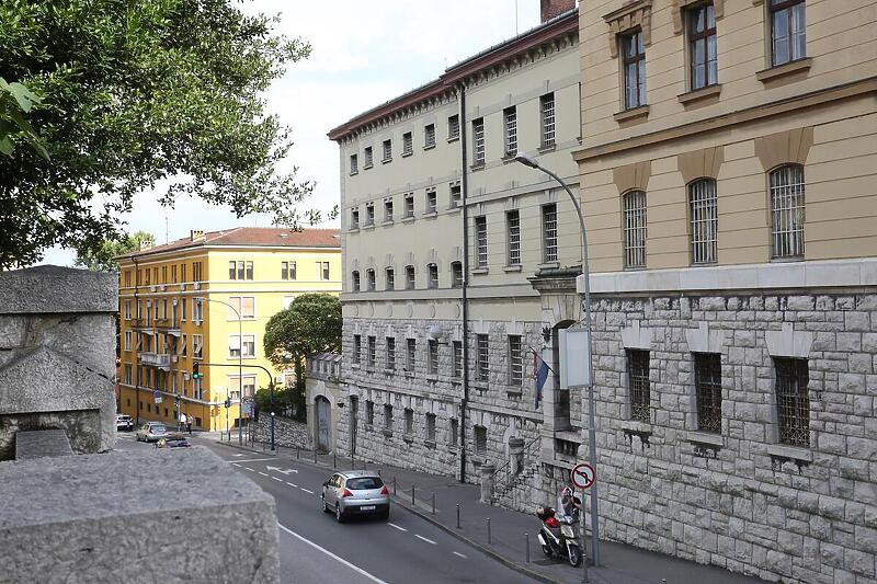 Parandalohet arratisja e një grupi të burgosurish përmes tunelit në Kroaci