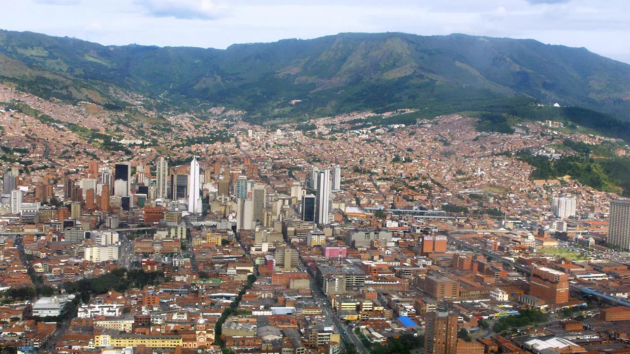Vdekjet e mistershme të turistëve në Medellin pas takimeve me gra