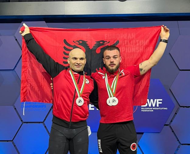Shqipëria me tri medalje argjendi në Evropianin e peshëngritjes