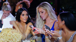 Khloe Kardashian ‘aprovon’ romancën e Kimit me ish-të dashurin e saj