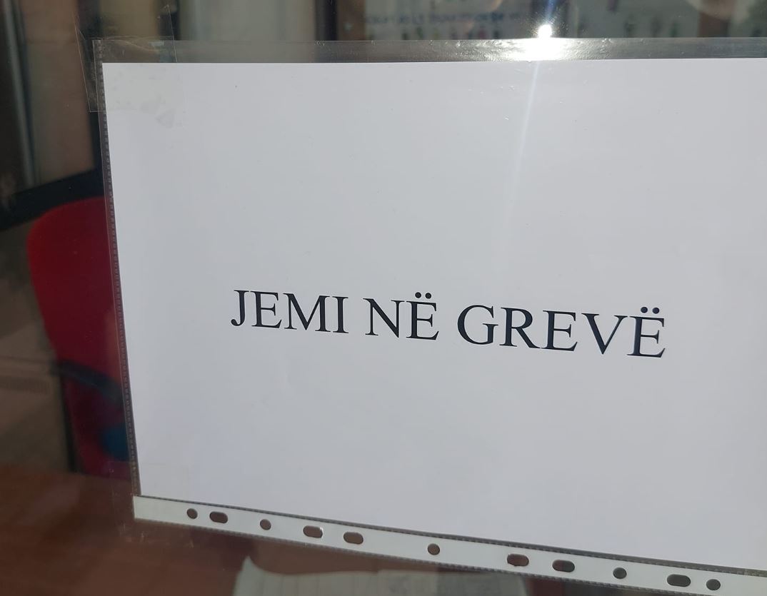 Të mërkurën në grevë punëtorët teknikë dhe të sigurimit fizik të UP-së