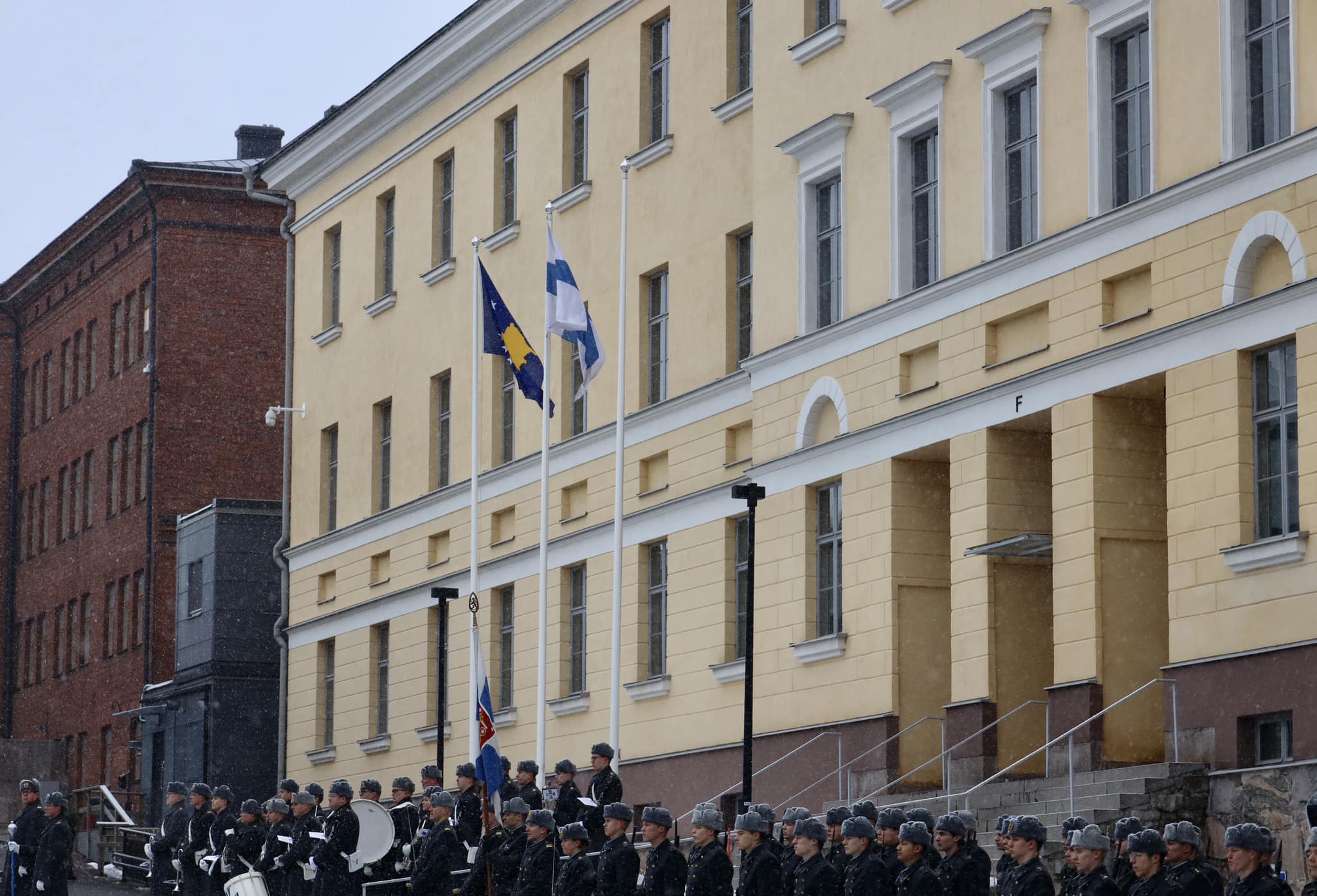 Ministri finlandez i Mbrojtjes mbështet anëtarësimin e Kosovës në NATO