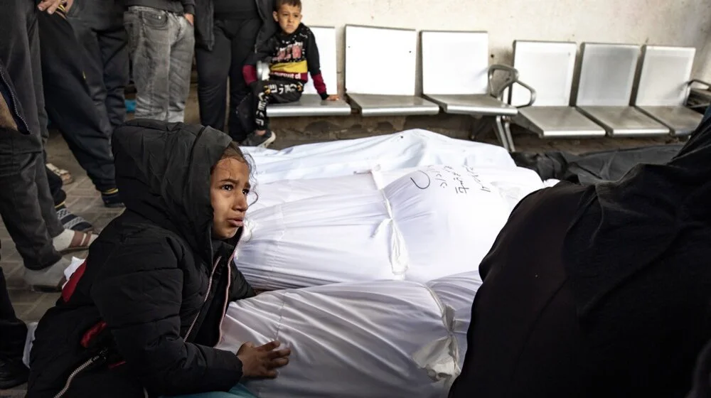 Sulmet izraelite mbi Rafah, 99 palestinezë u vranë gjatë natës