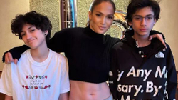 Jennifer Lopez i dërgon binjakët në Tokio për ditëlindje