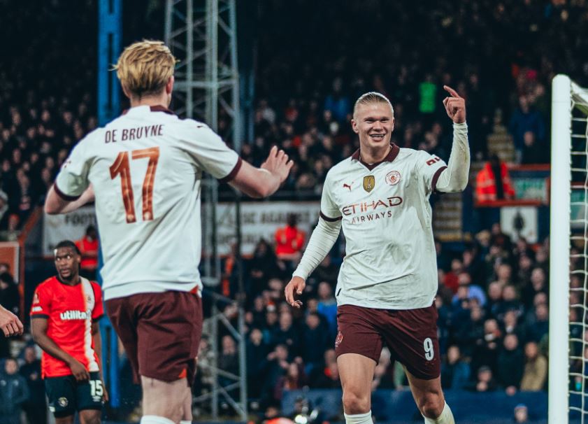 Pesë gola të Haalandit në fitoren e Manchester Cityt