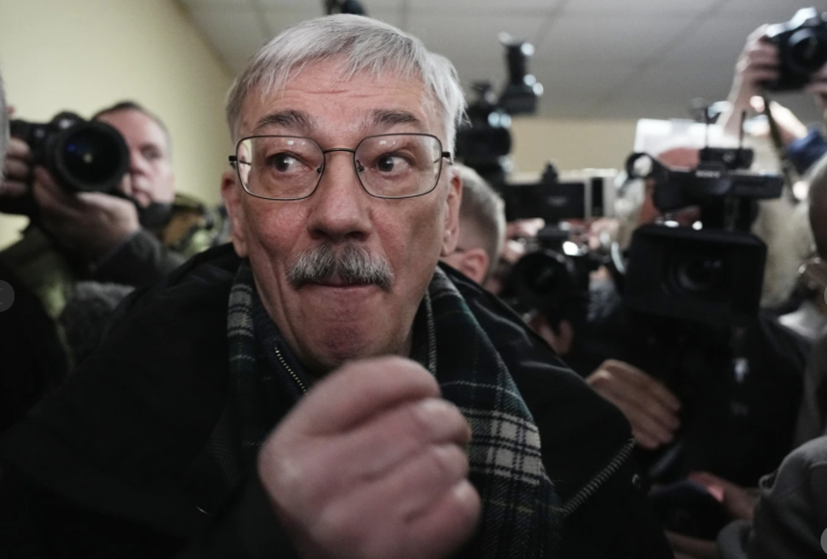 Dënohet me burgim aktivisti rus i të drejtave të njeriut, OIeg Orlov
