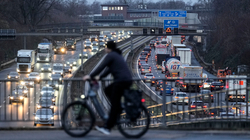 Transporti lokal në Gjermani bllokohet nga një grevë dy-ditore