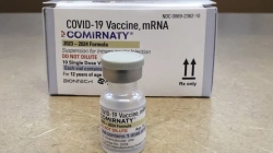 Zyrtarët shëndetësorë rekomandojnë edhe një dozë të vaksinës anti-COVID