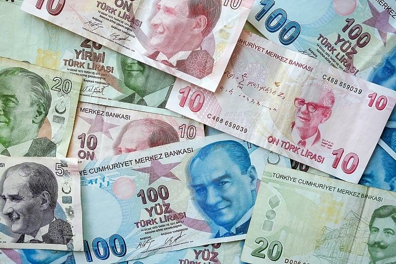 Lira turke bie në nivelin më të ulët historik kundrejt dollarit amerikan