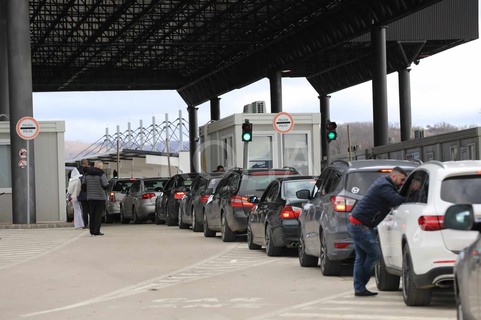 Dolge čakalne dobe na kosovskih mejnih prehodih proti Srbiji