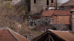 Serbia i kthehet propagandës me kinematografi në përvjetorin e masakrës së Reçakut 
