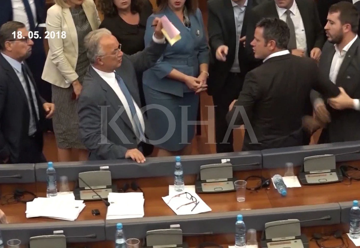 Xhavit Haliti dënohet me 1 mijë euro gjobë për sulm ndaj Arben Gashit