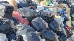 Ferizaj ist wieder voller Müll“