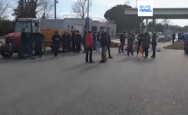 Një grua vdiq dhe 2 të tjerë u lënduan në protestën e fermerëve francezë