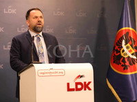Berat Rukiqi, anetari i kryesise se LDK-se