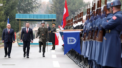 Kosova e Turqia nënshkruajnë marrëveshje për bashkëpunim ushtarak