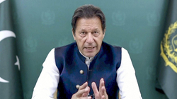 Ish-lideri pakistanez dënohet me burgim për nxjerrje të sekreteve shtetërore