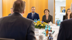 Gërvalla me ministrin gjerman: Duhen hapa të shpejtë për të ruajtur paqen në rajon