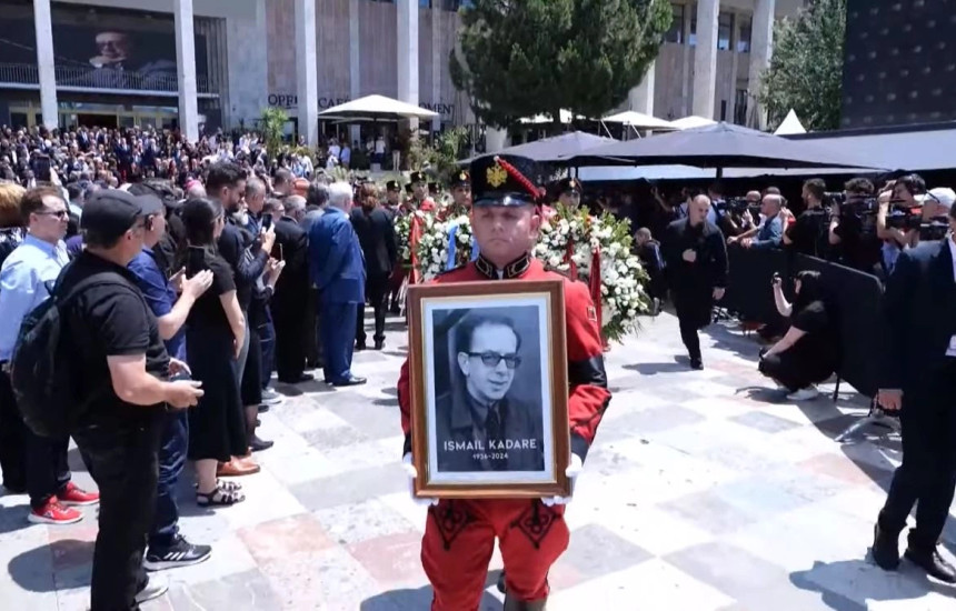 Lamtumira e fundit Ismail Kadaresë, të mërkurën e 3 korrikut të vitit 2024 në Tiranë
