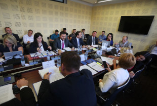 Komisioni për Ekonomi, Industri, Ndërmarrësi dhe Tregti