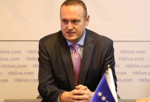 Drejtori i Përgjithshëm i Radio Televizionit të Kosovës, Shkumbin Ahmetxhekaj