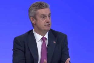 Ambasadori britanik në Kosovë, Jonathan Hargreaves