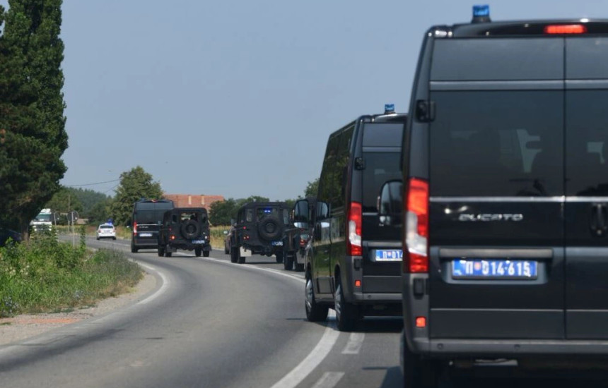 Veturat e xhandarmërisë serbe