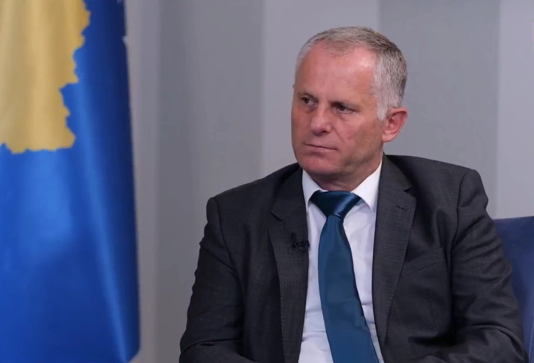 Bislimi e njofton Sorensenin se Serbia po i bllokon mjetet e Kosovës për Luginën