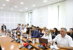 Komisioni hetimor pët tekste shkollore