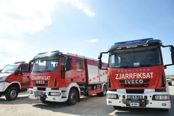 Kamionet e Zjarrfikesve