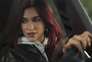 Dua Lipa porsche