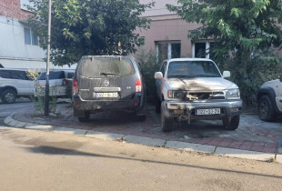 Djegia e veturave në Zveçan
