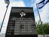 23 policet e rene