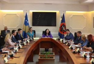 Mbledhja e thirrur nga presidentja