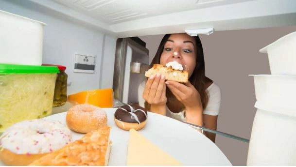 Shprehia e të ngrënit ëmbëlsira