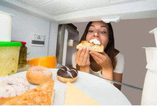 Shprehia e të ngrënit ëmbëlsira