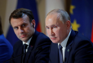 Macron & Putin
