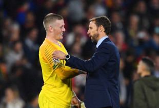 Portieri i Anglisë Jordan Pickford dhe përzgjedhësi Gareth Southgate
