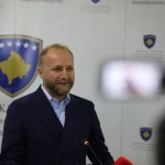 Kryetari i grupit parlamentar të Partisë Demokratike të Kosovës, Abelard Tahiri