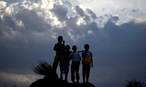 Fëmijë refugjatë nga Afrika veriore