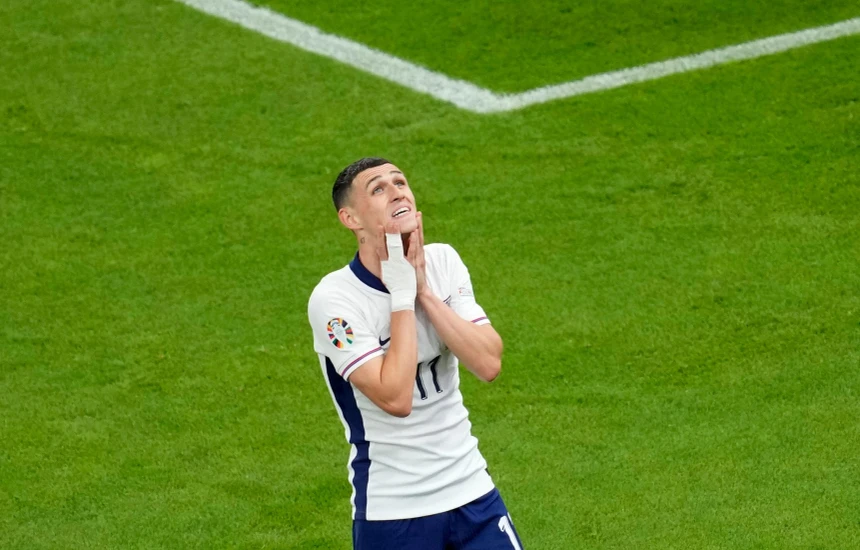 Mesfushori i Anglisë, Phil Foden