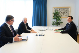 Josep Borrell, Albin Kurti, Miroslav Lajçak