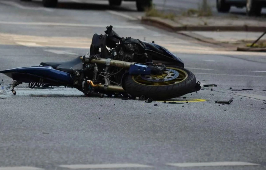 Aksident me motoçikletë