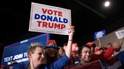 Trump i afrohet nominimit nga Republikanët pas një serie të fitoreve