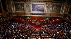 Franca e bën abortin të drejtë kushtetuese