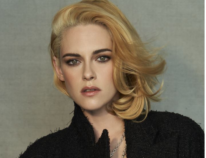 Kristen Stewart s’ka dëshirë t’i shikojë filmat ku luan vetë