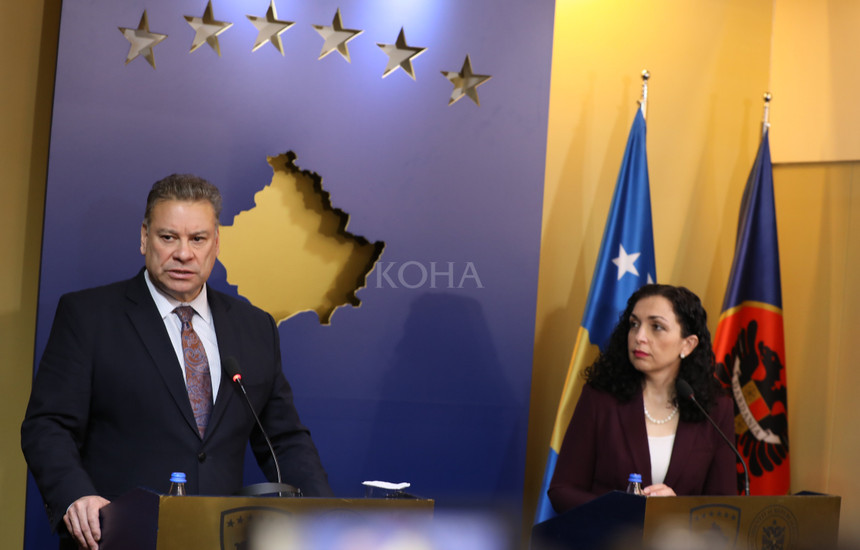 Gabriel Escobar e Vjosa Osmani