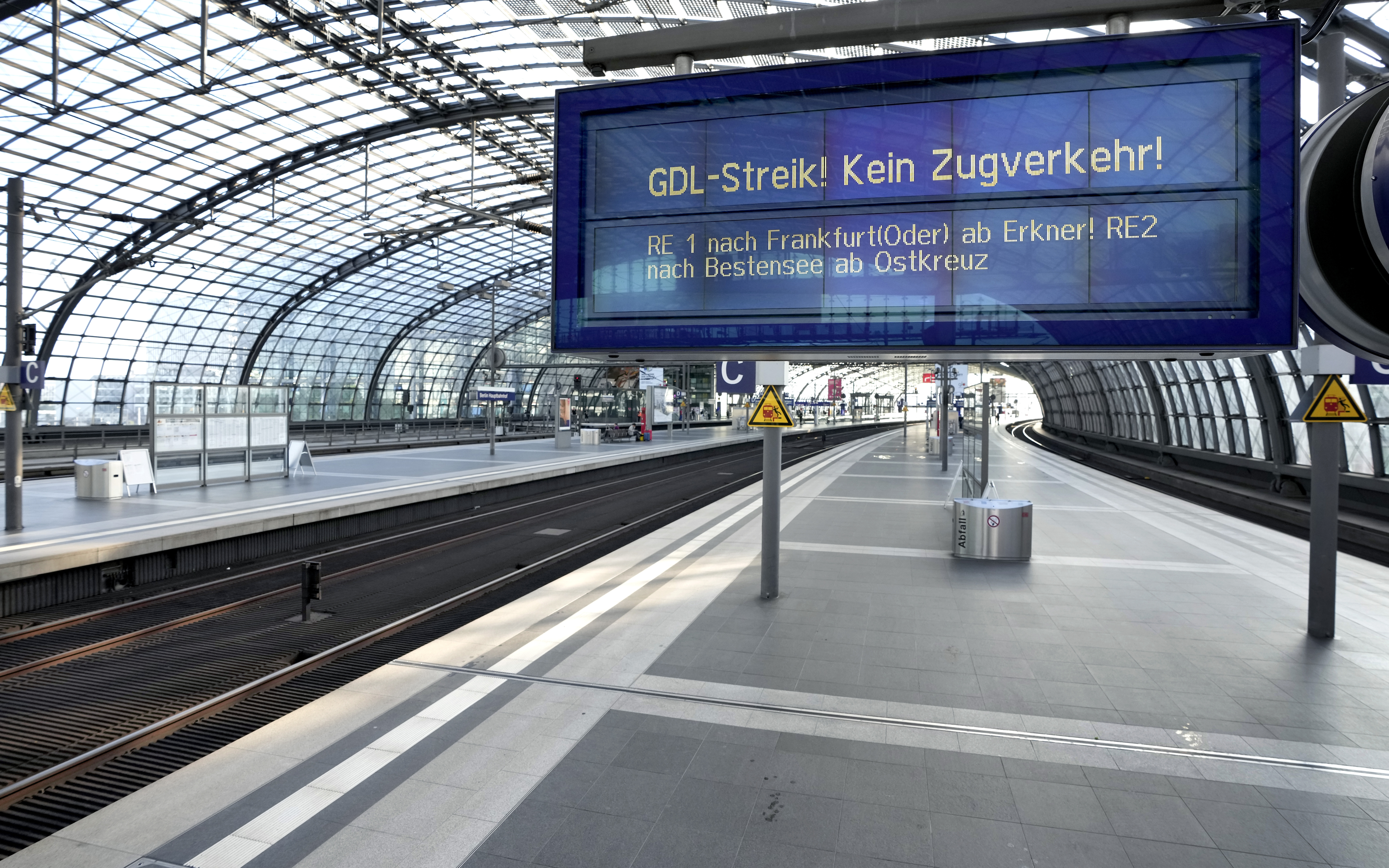 Shoferët e trenave në Gjermani vazhdojnë të kërkojnë 35 orë pune në javë pa ulje page