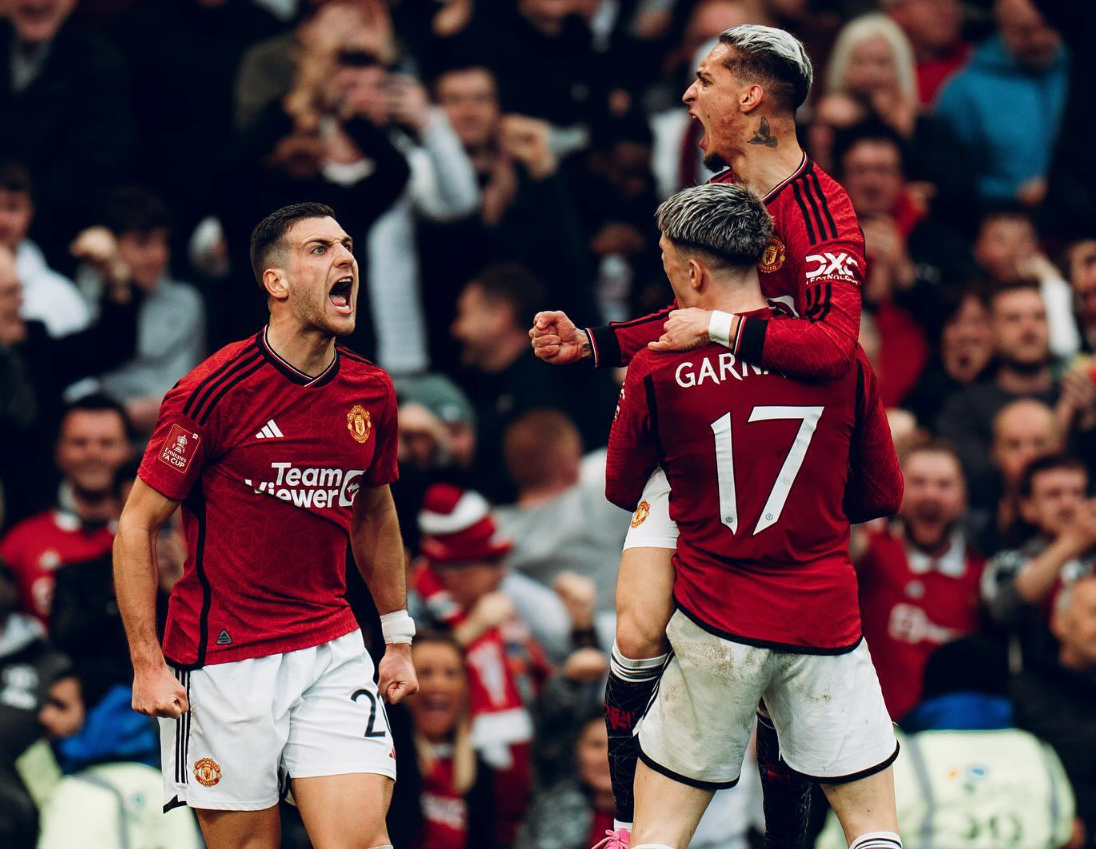 Unitedi fiton dramën me Liverpoolin, kualifikohet në gjysmëfinale